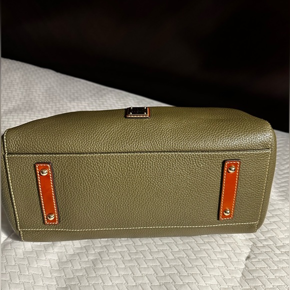 DOONEY & BOURKE Pebble Grain Zip Satchel with Magnetic Snap Closure……. - Picture 5 of 17